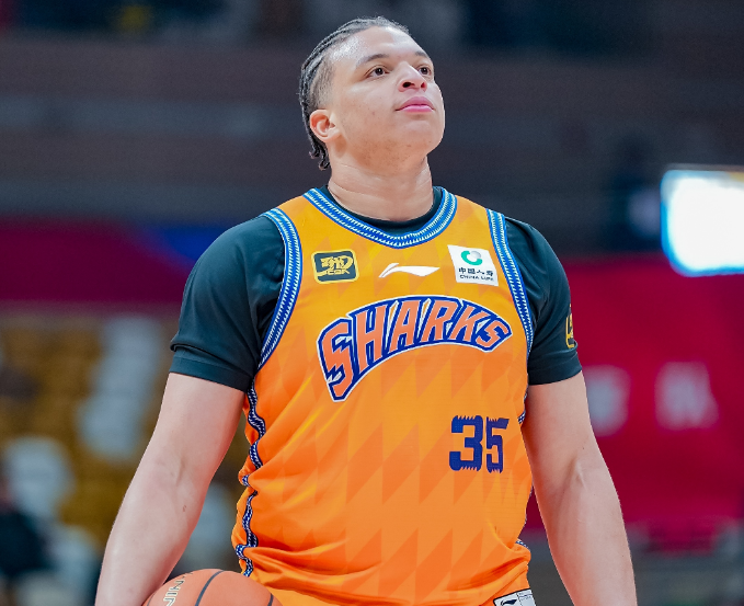 世界杯手机直播客户端安装-联赛第一！上海末节只丢8分大胜山西豪取9连胜 洛夫顿29+15